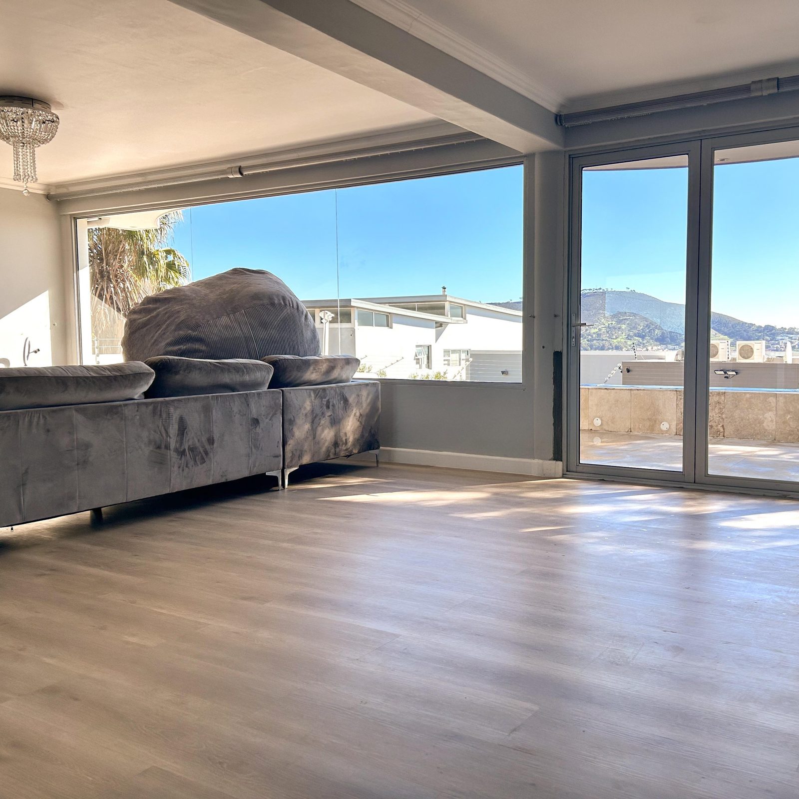 Devils Peak Residence, flooring by Imbiza